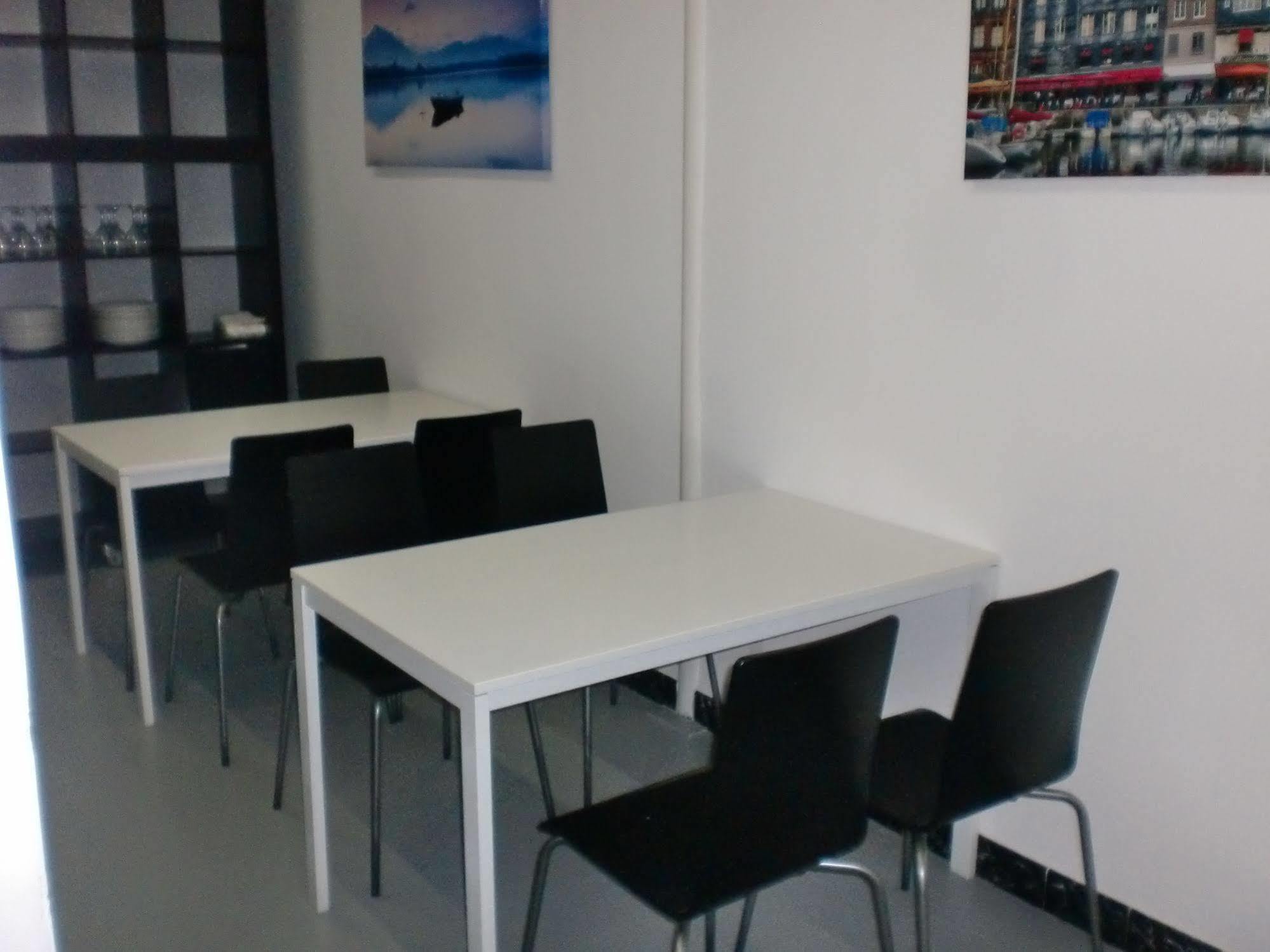 Albergue Monterrey 산티아고데콤포스텔라 외부 사진